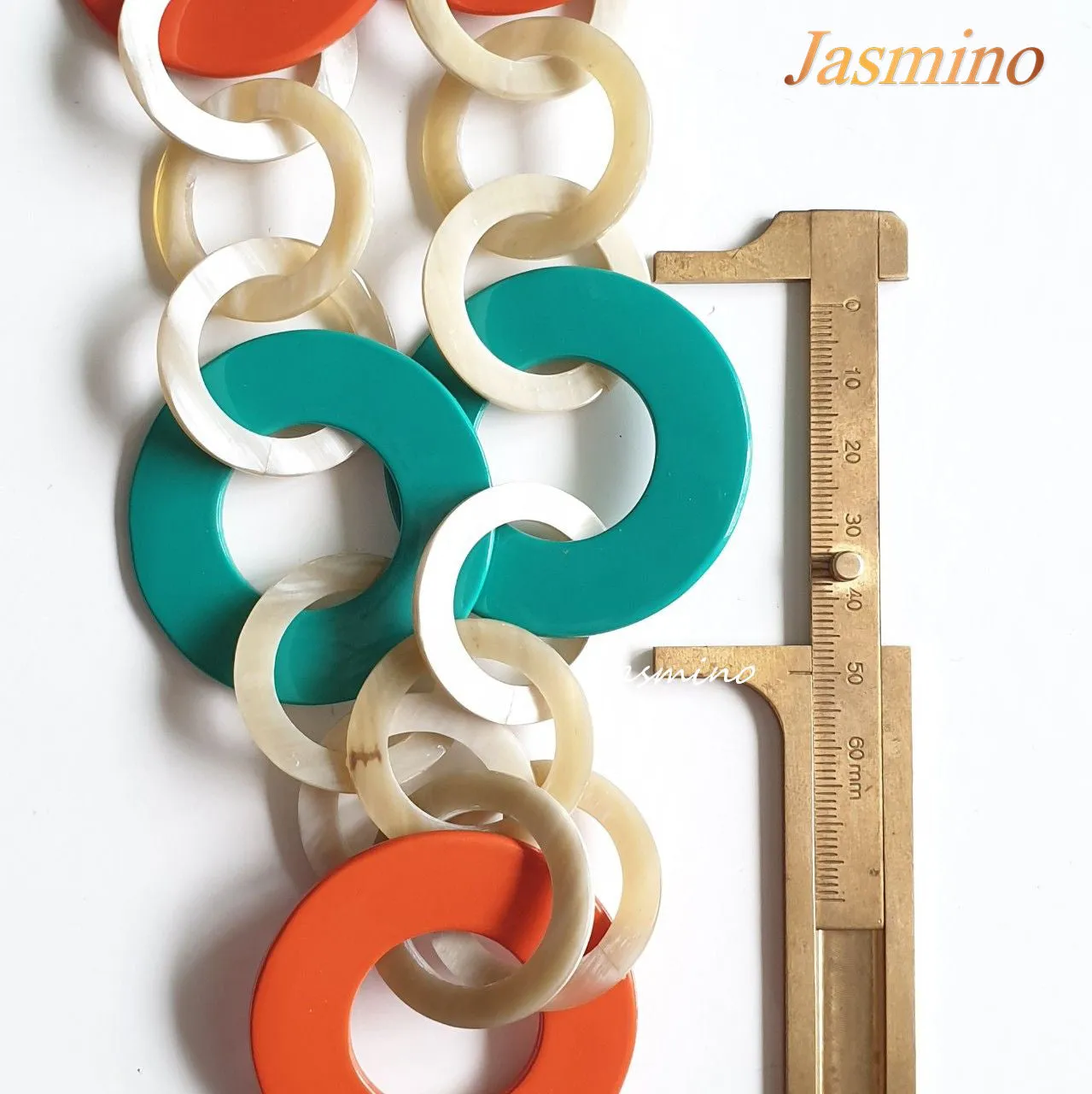 Natural Handmade Jewelry J17485, Made by Buffalo Horn and Lacquer