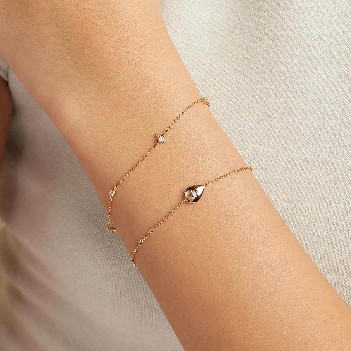 Pear Charm Bracelet in Gold