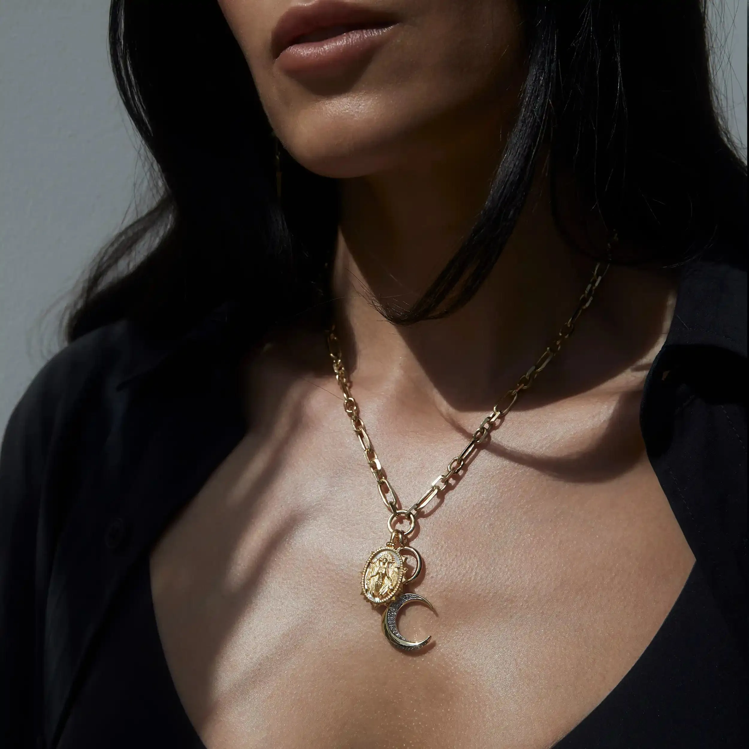 Shadow Worker Necklace Set