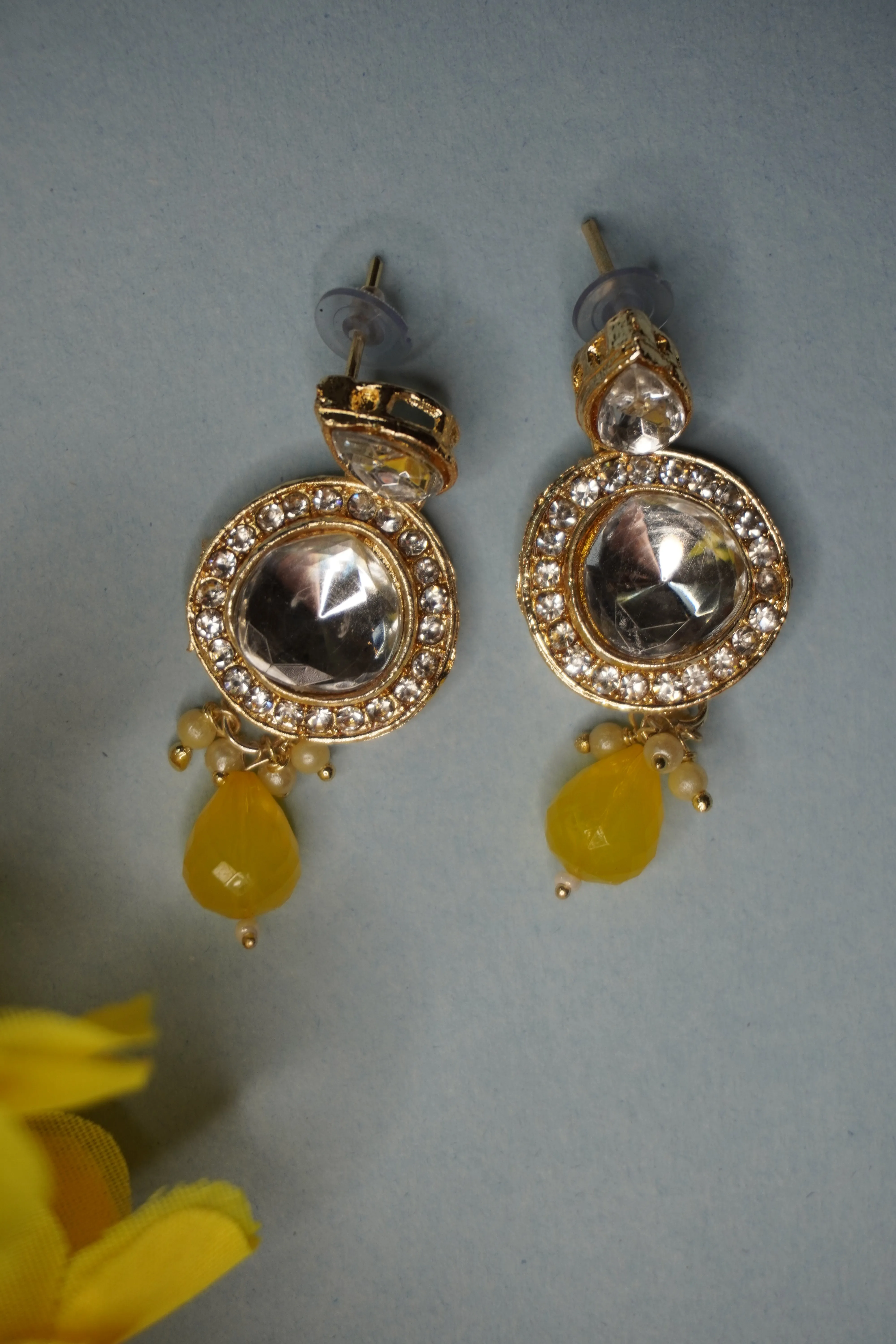 Yellow Colour Kundan Necklace with Earring & Maang Tikka