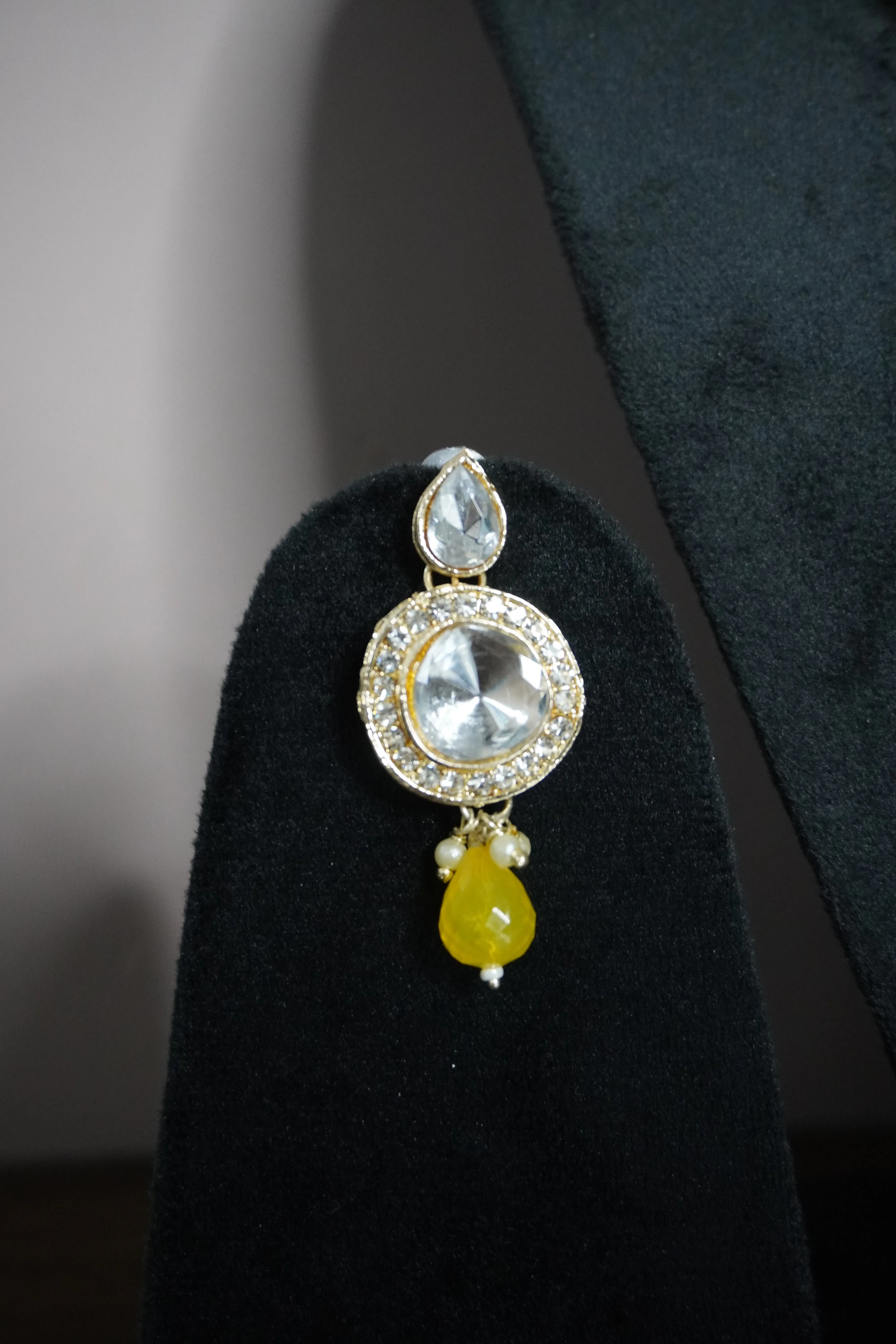 Yellow Colour Kundan Necklace with Earring & Maang Tikka